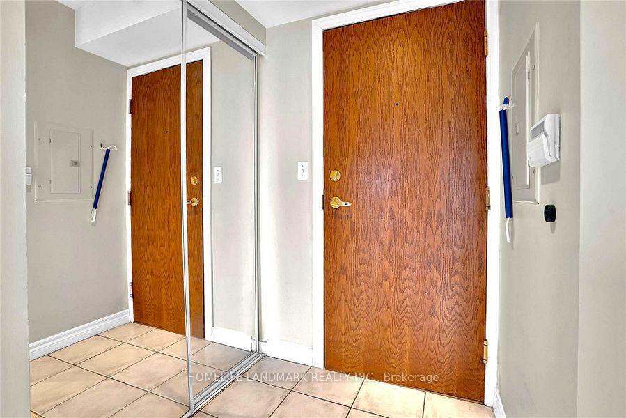 Photo 6 of Unit 2102, 11 Lee Centre Drive, Scarborough, Woburn — HOMEH