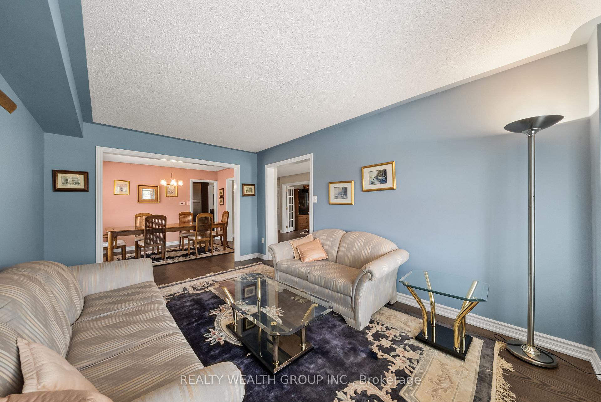 Photo 6 of 32 Reynolds Lane, Barrie, Edgehill Drive — HOMEH