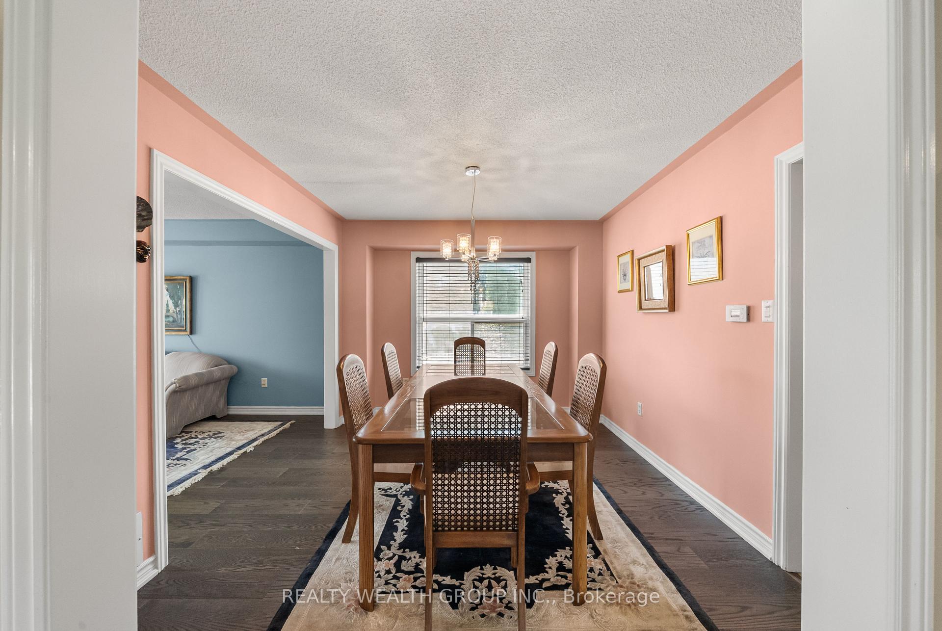 Photo 8 of 32 Reynolds Lane, Barrie, Edgehill Drive — HOMEH