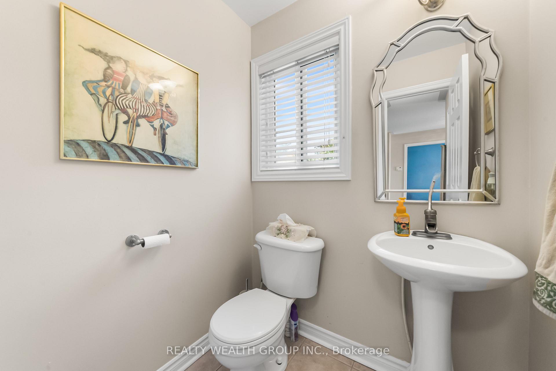 Photo 10 of 32 Reynolds Lane, Barrie, Edgehill Drive — HOMEH