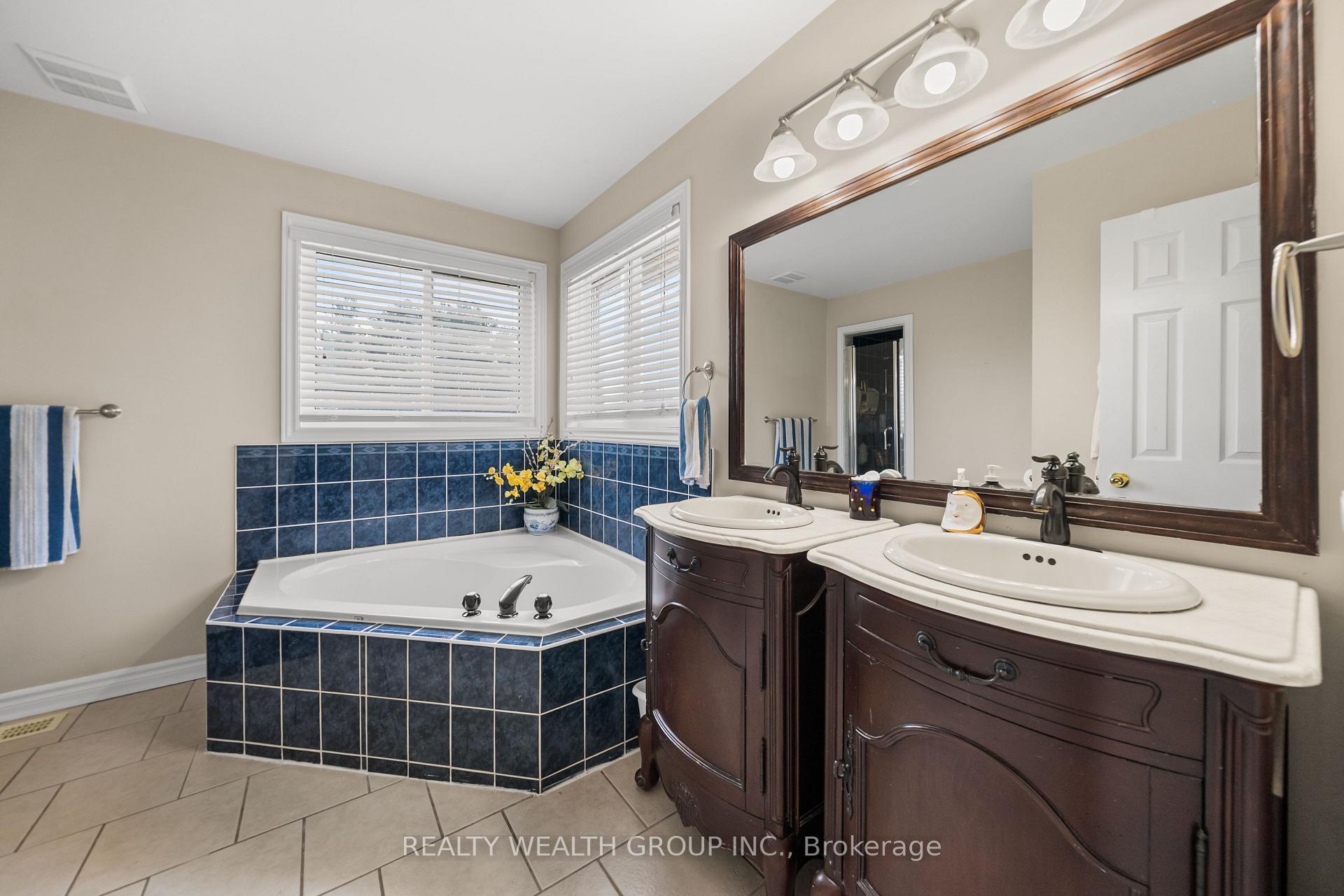 Photo 22 of 32 Reynolds Lane, Barrie, Edgehill Drive — HOMEH