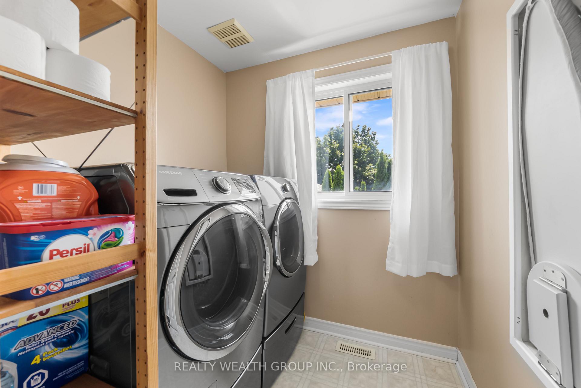 Photo 31 of 32 Reynolds Lane, Barrie, Edgehill Drive — HOMEH