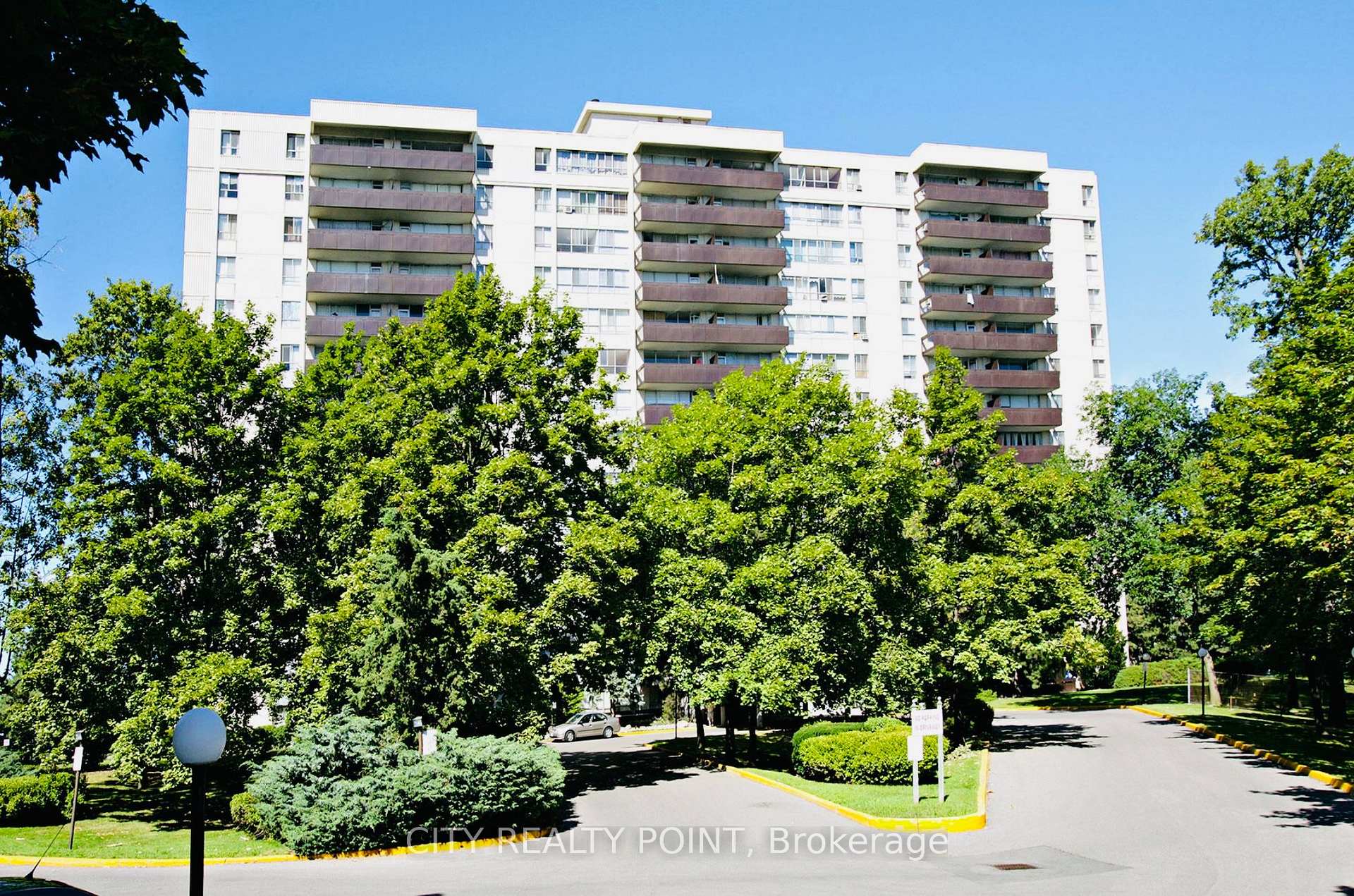 Photo 17 of Unit 1412, 6200 Bathurst Street, North York, Westminster-Branson — HOMEH