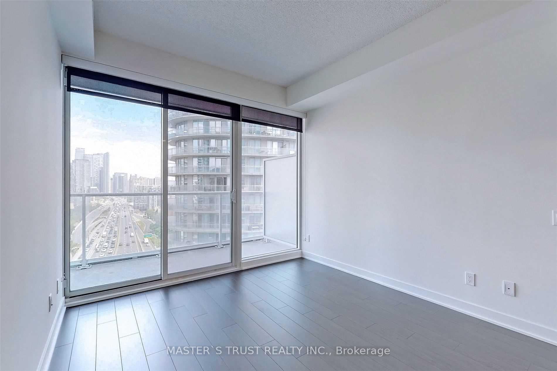 Photo 4 of Unit 2611, 17 Bathurst Street, Toronto, Waterfront Communities — HOMEH