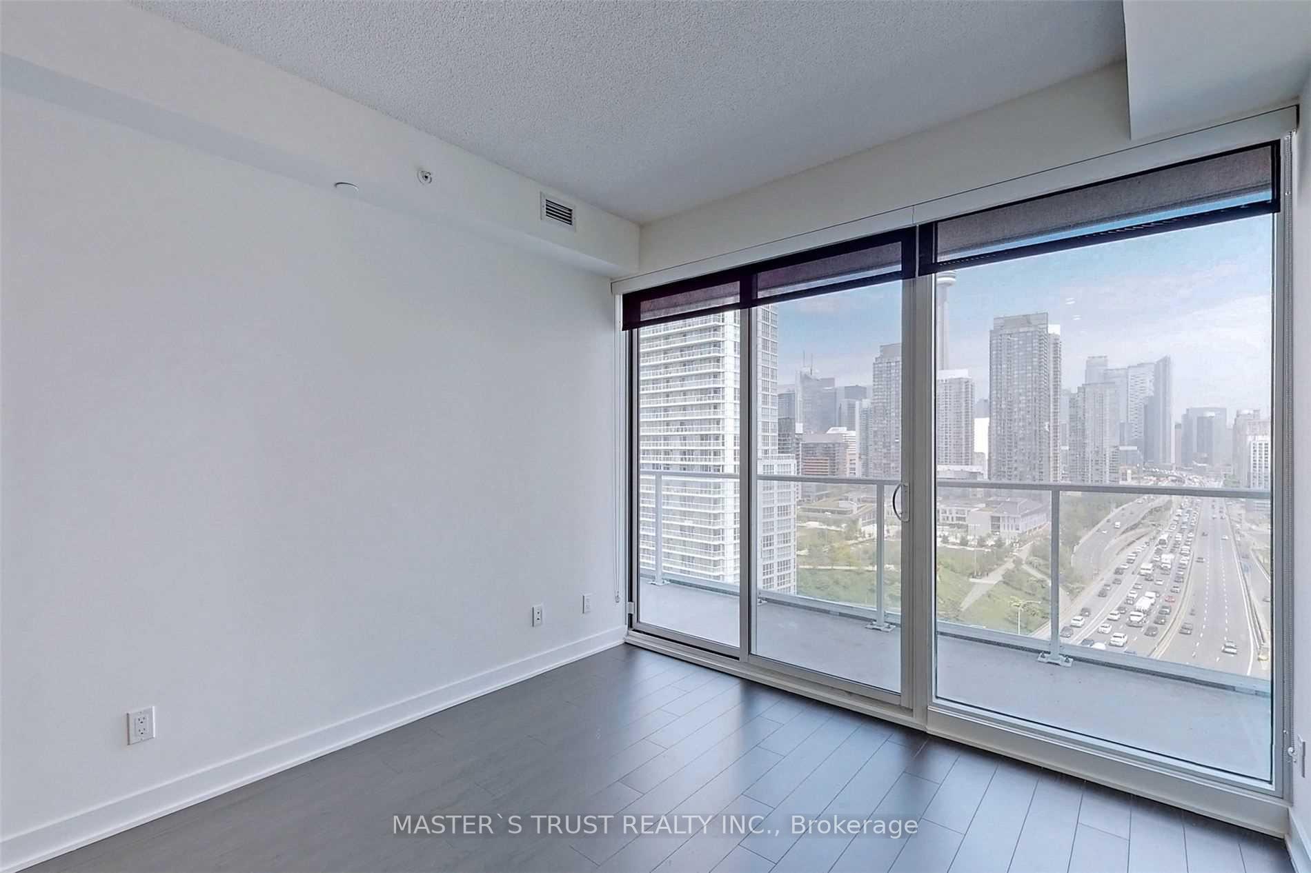 Photo 5 of Unit 2611, 17 Bathurst Street, Toronto, Waterfront Communities — HOMEH