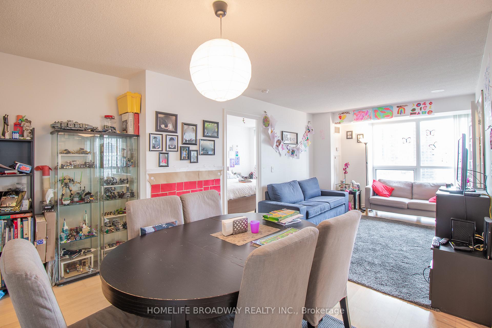 Photo 6 of Unit 2305, 763 Bay Street, Toronto, Bay Street Corridor — HOMEH