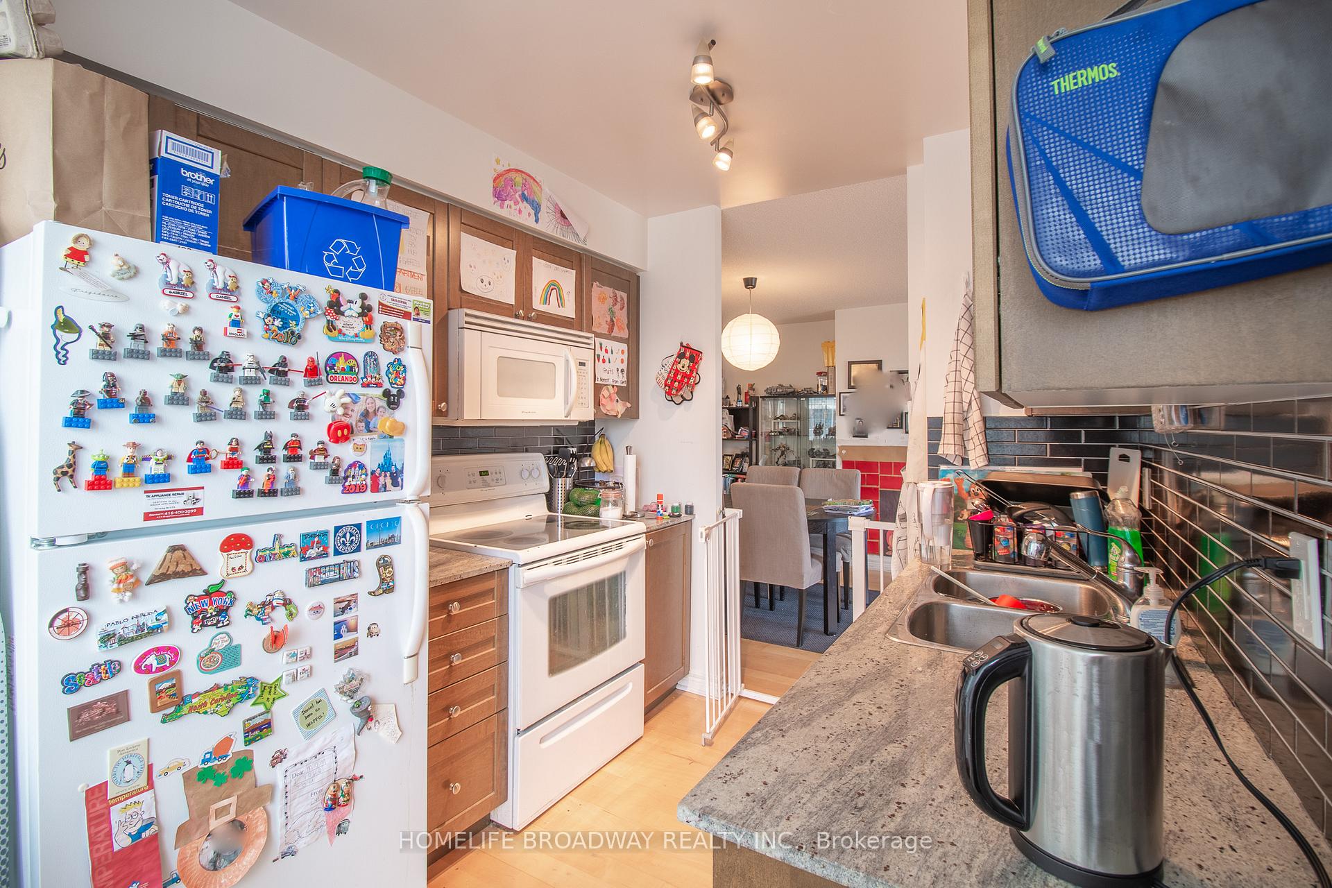 Photo 10 of Unit 2305, 763 Bay Street, Toronto, Bay Street Corridor — HOMEH
