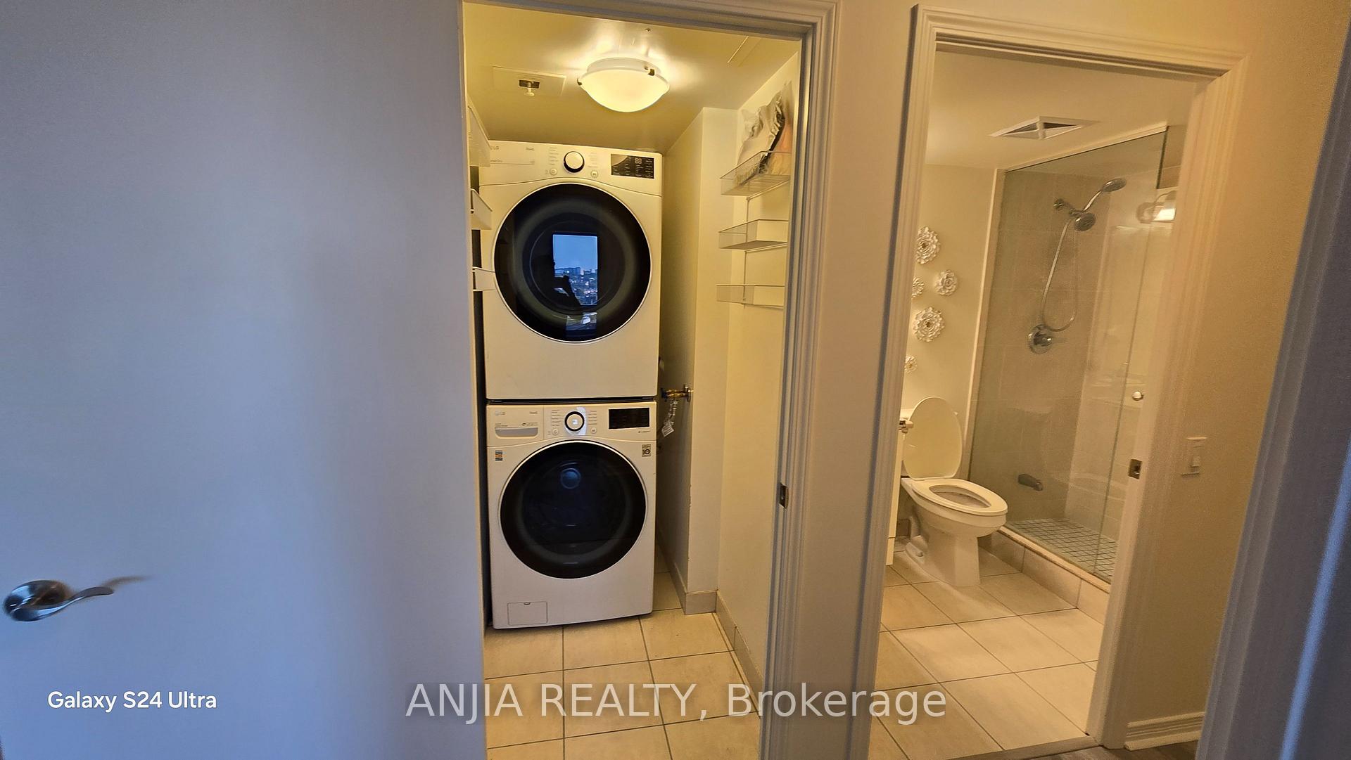 Photo 6 of Unit 1510, 61 Heintzman Street, Toronto, Junction Area — HOMEH