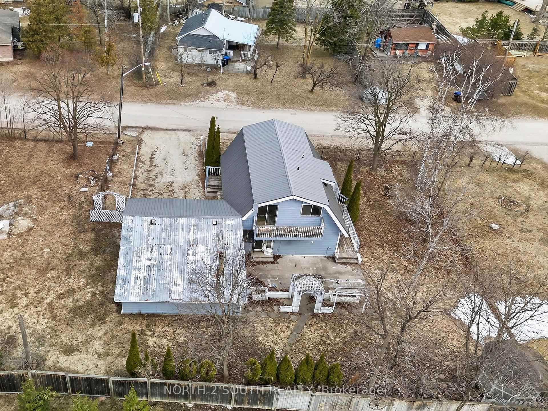 Photo 13 of 13 Bayview Avenue, Wasaga Beach — HOMEH
