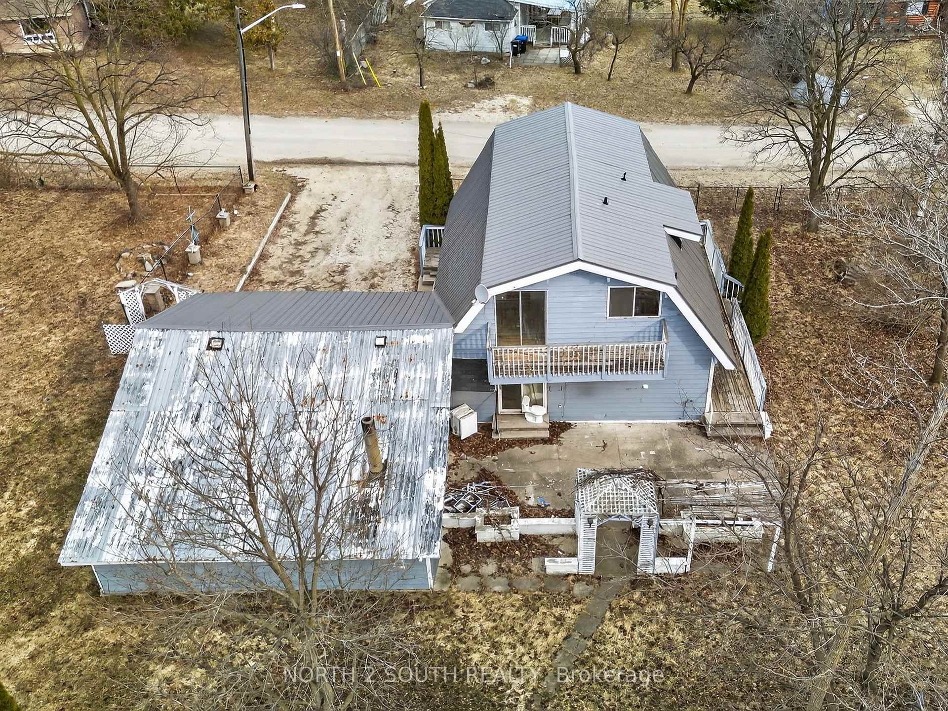Photo 14 of 13 Bayview Avenue, Wasaga Beach — HOMEH