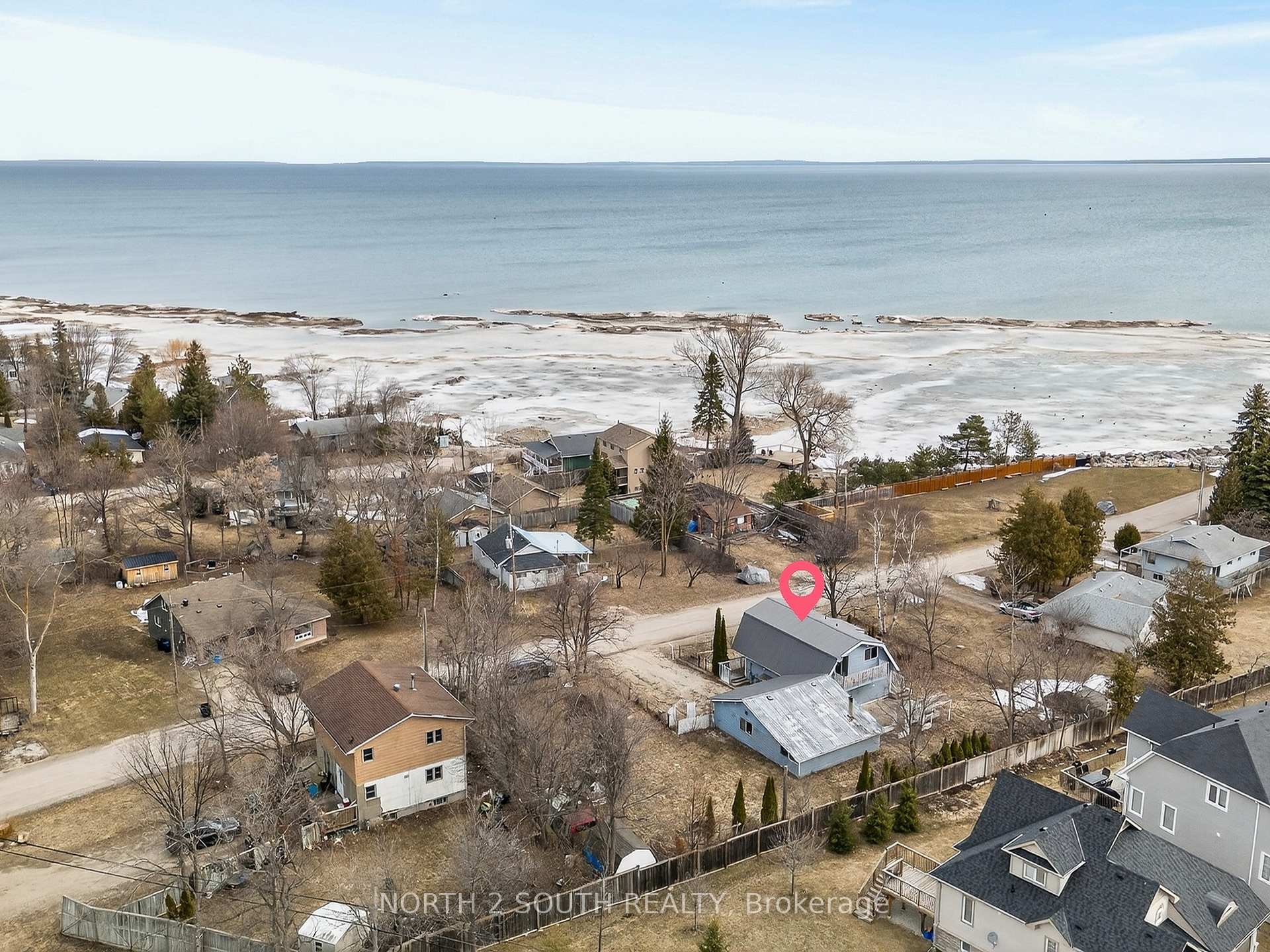 Photo 18 of 13 Bayview Avenue, Wasaga Beach — HOMEH