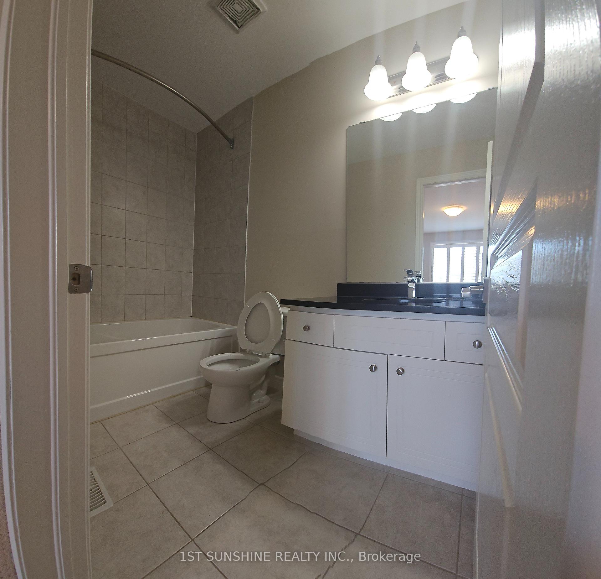 Photo 12 of 91 Chamomile Drive, Hamilton, Eleanor — HOMEH