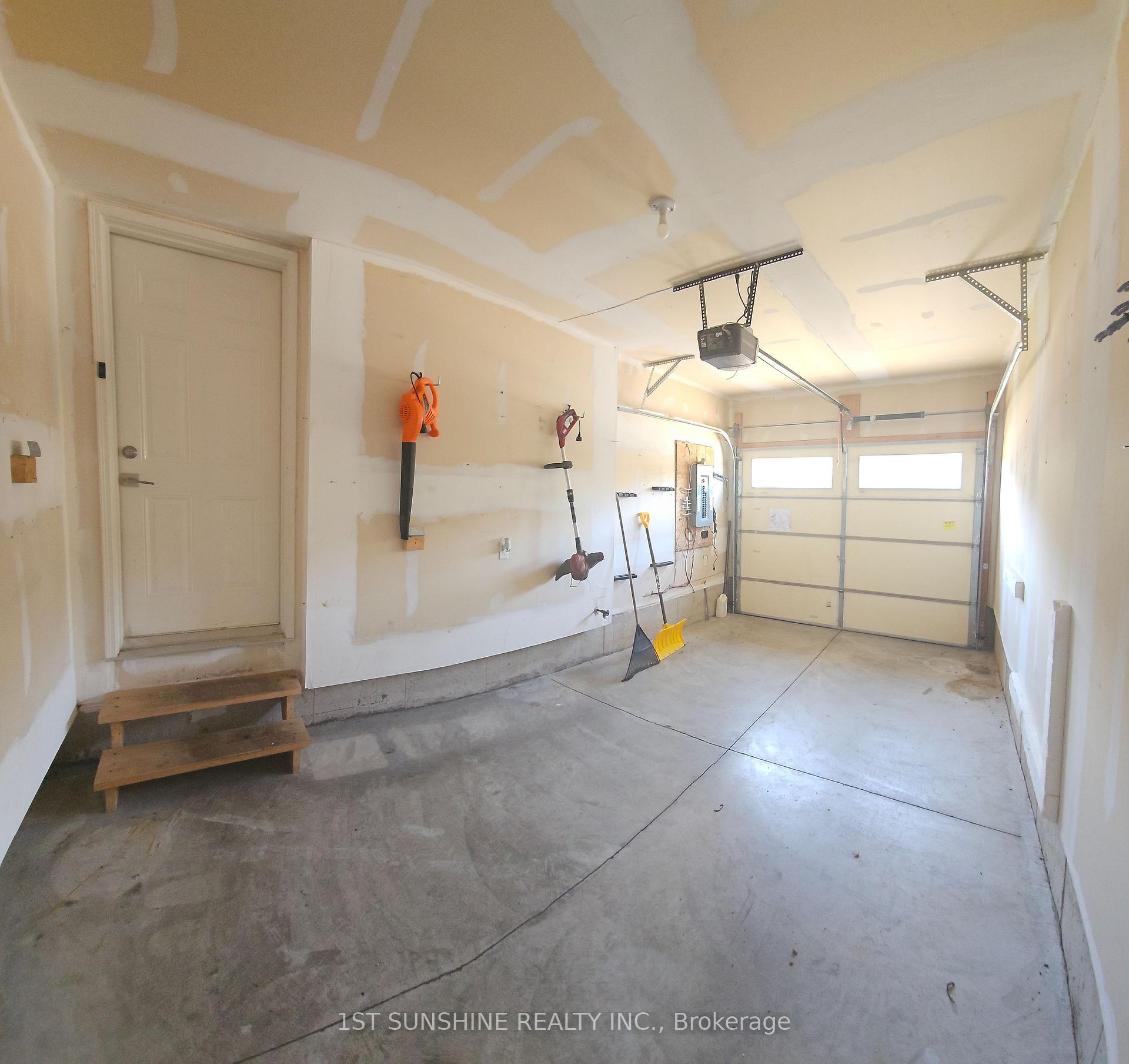 Photo 24 of 91 Chamomile Drive, Hamilton, Eleanor — HOMEH