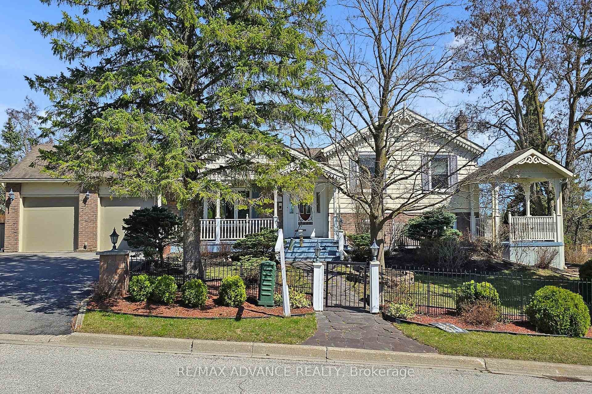 Front of 23 West Park Heights