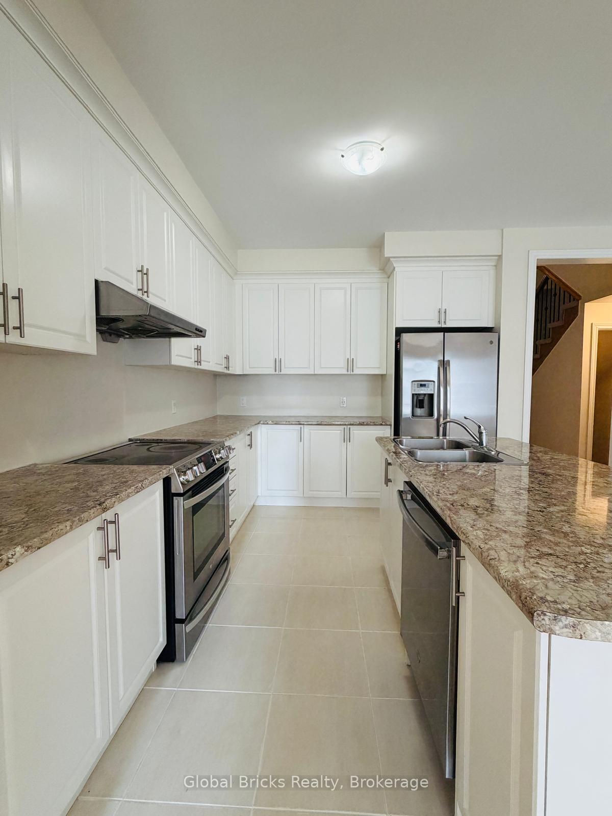 Photo 9 of 16 Talence Drive, Hamilton, Stoney Creek Mountain — HOMEH