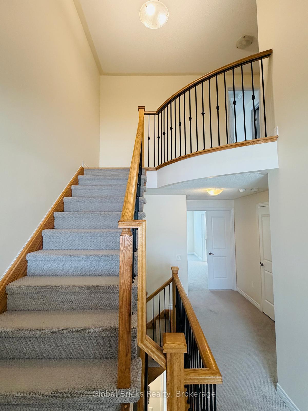 Photo 24 of 16 Talence Drive, Hamilton, Stoney Creek Mountain — HOMEH