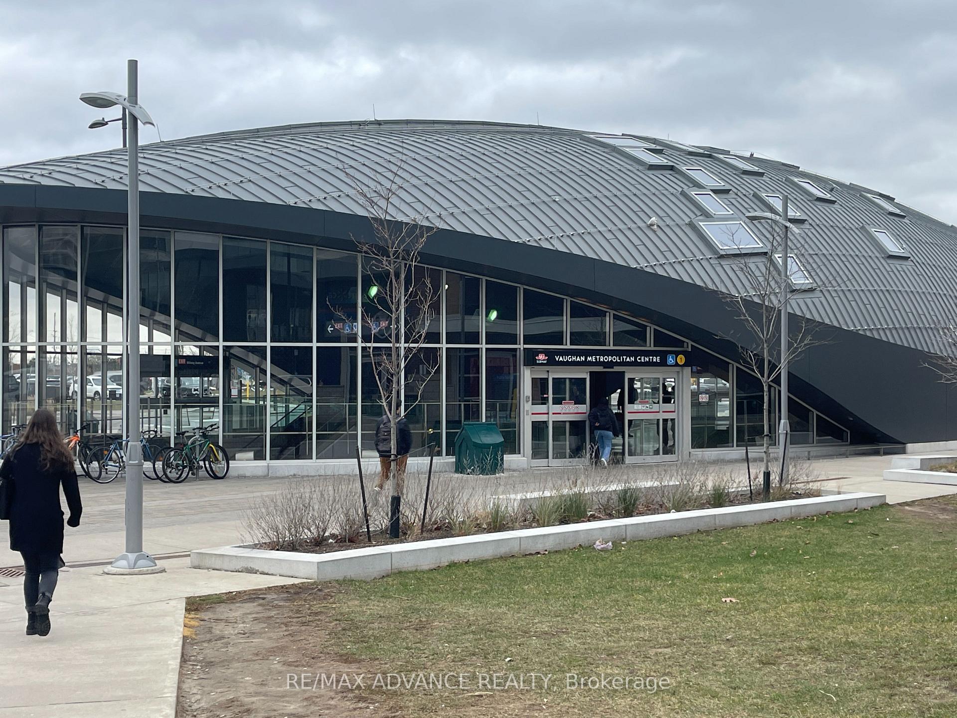 Photo 16 of Unit 521, 10 Honeycrisp Crescent, Vaughan, Vaughan Corporate Centre — HOMEH