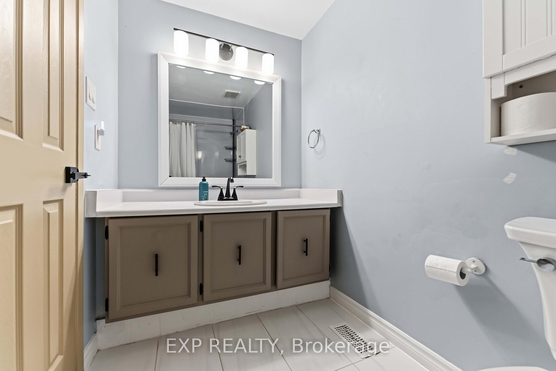 Photo 15 of Unit 52, 2078 Orient Park Drive, Ottawa, Blackburn Hamlet (South) — HOMEH