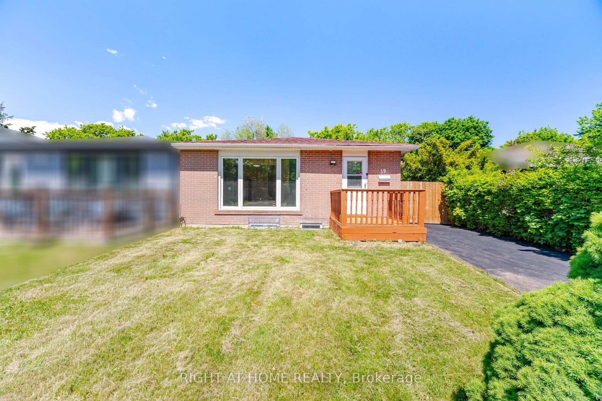 Photo 2 of 59 Edenborough Drive, Brampton, Southgate — HOMEH