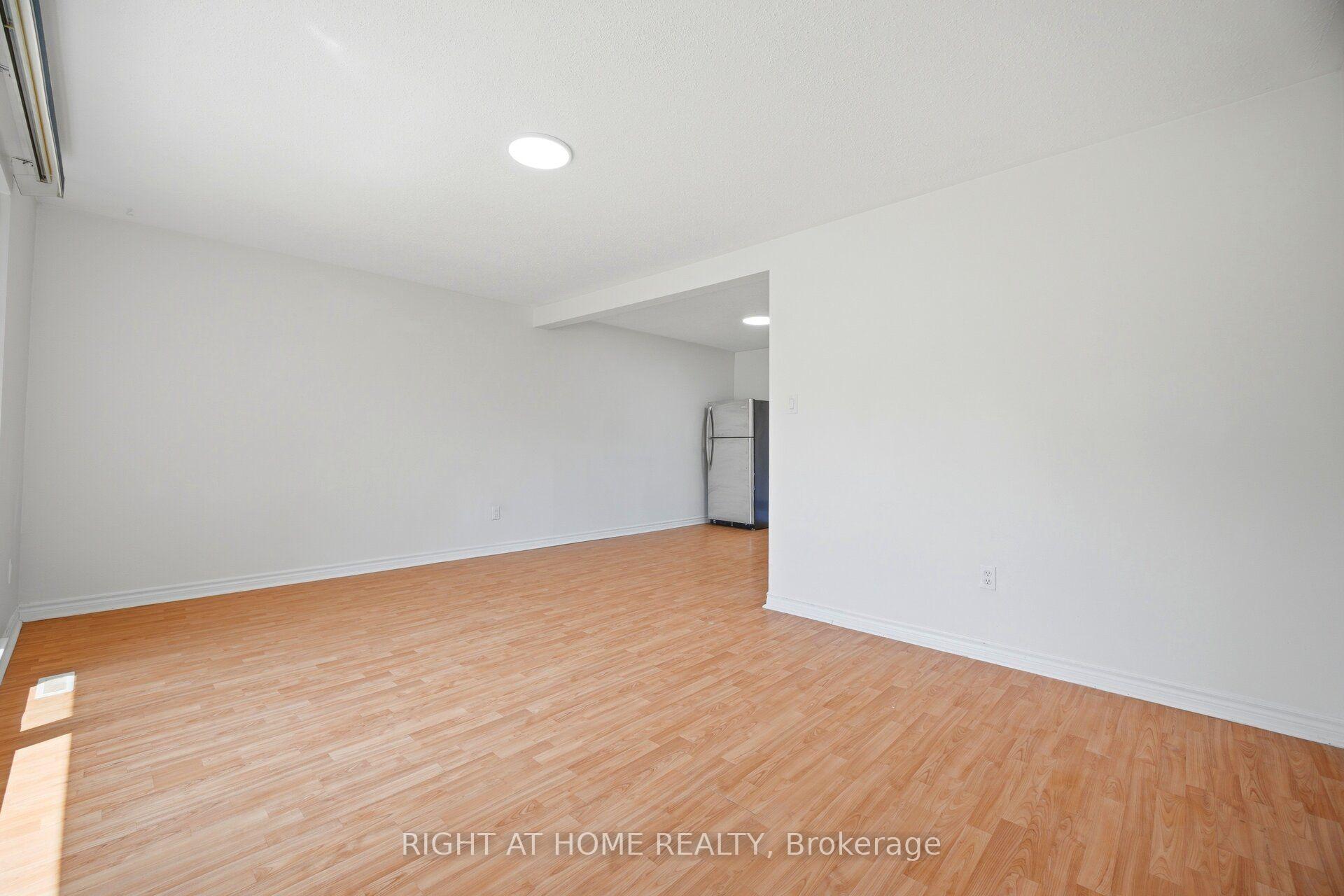 Photo 10 of 59 Edenborough Drive, Brampton, Southgate — HOMEH