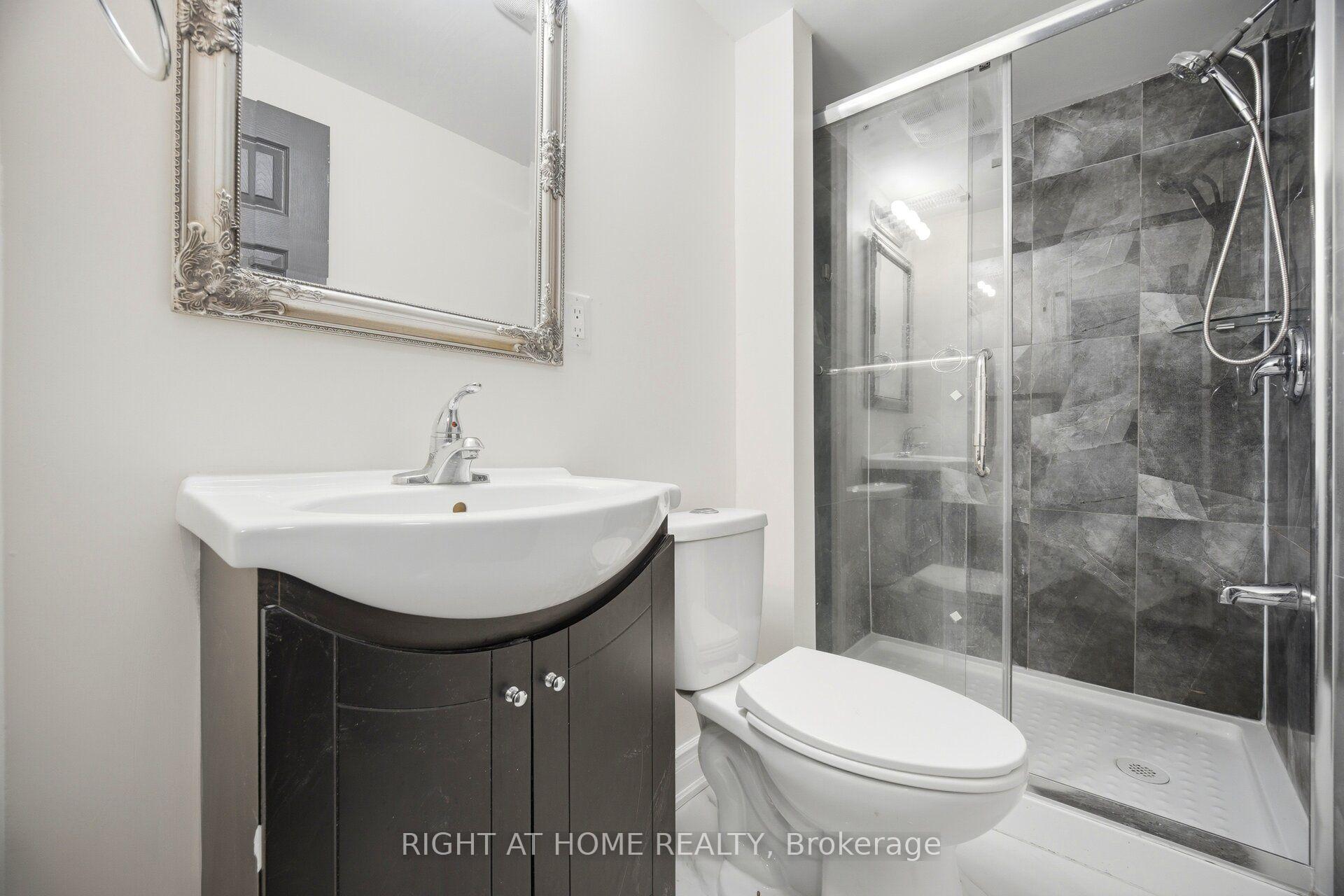 Photo 29 of 59 Edenborough Drive, Brampton, Southgate — HOMEH