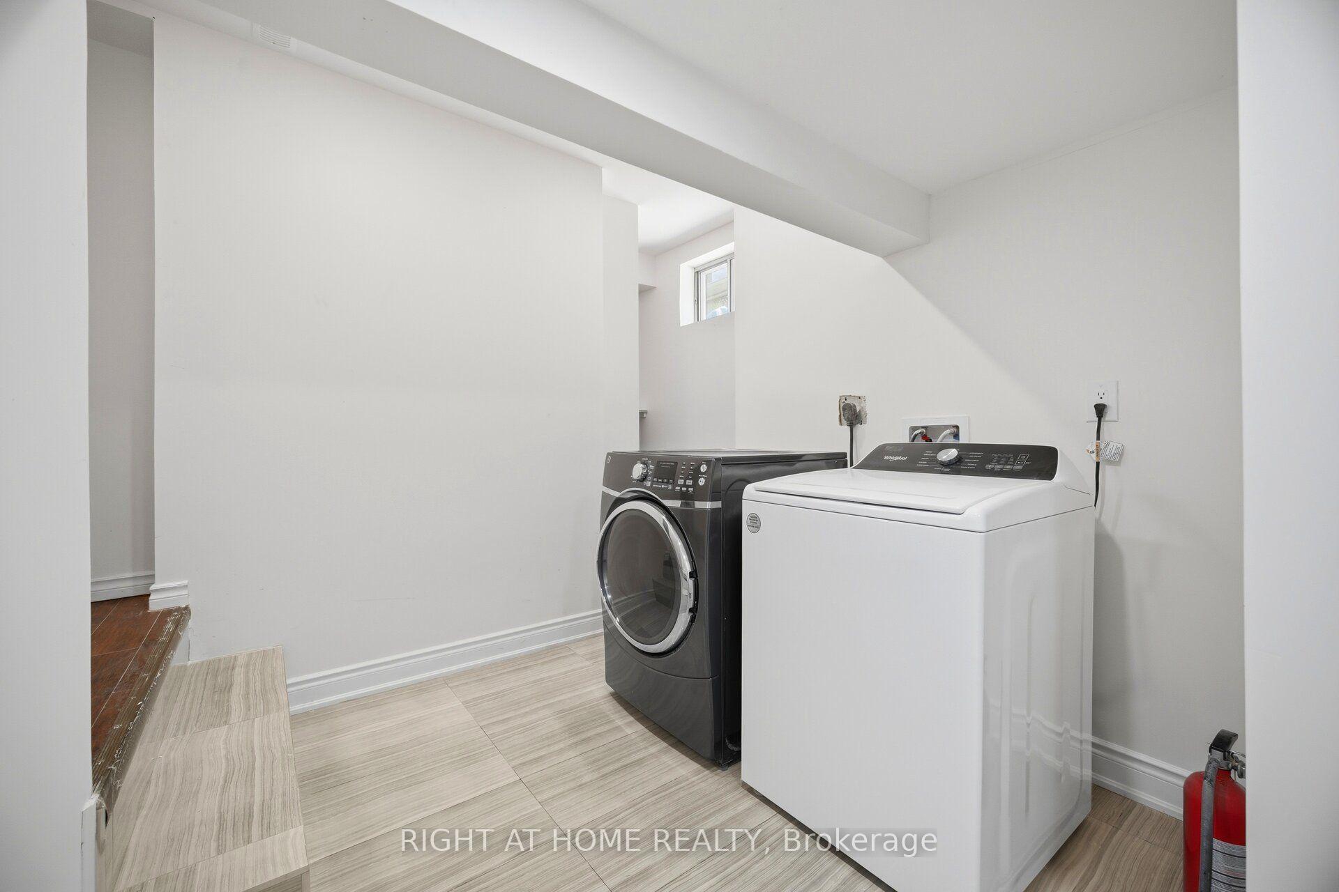 Photo 35 of 59 Edenborough Drive, Brampton, Southgate — HOMEH