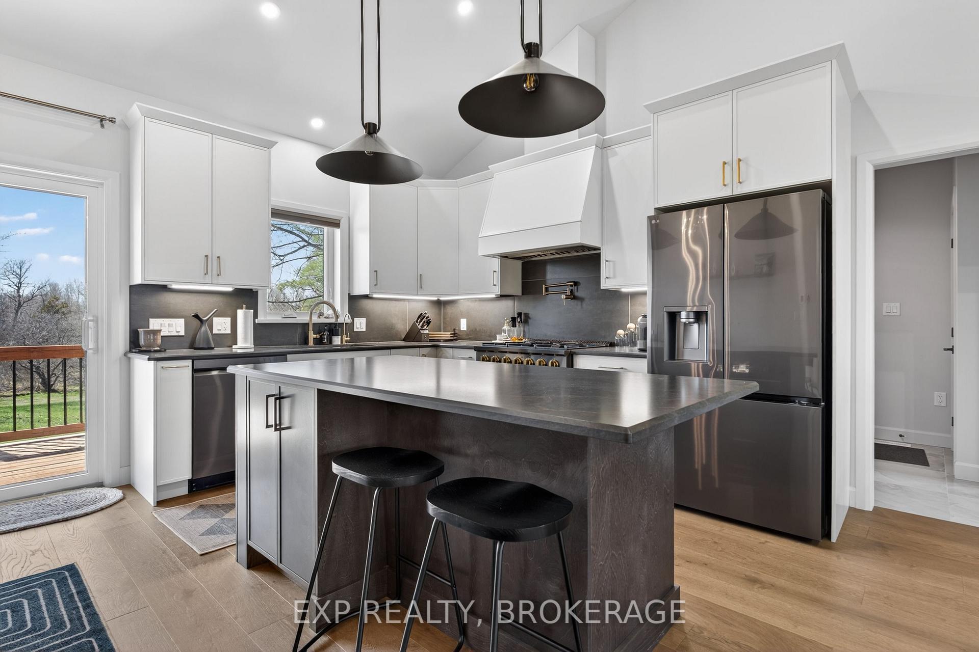 Photo 3 of 9304 Perth Road, Rideau Lakes, Rideau Lakes (North Crosby) Twp — HOMEH