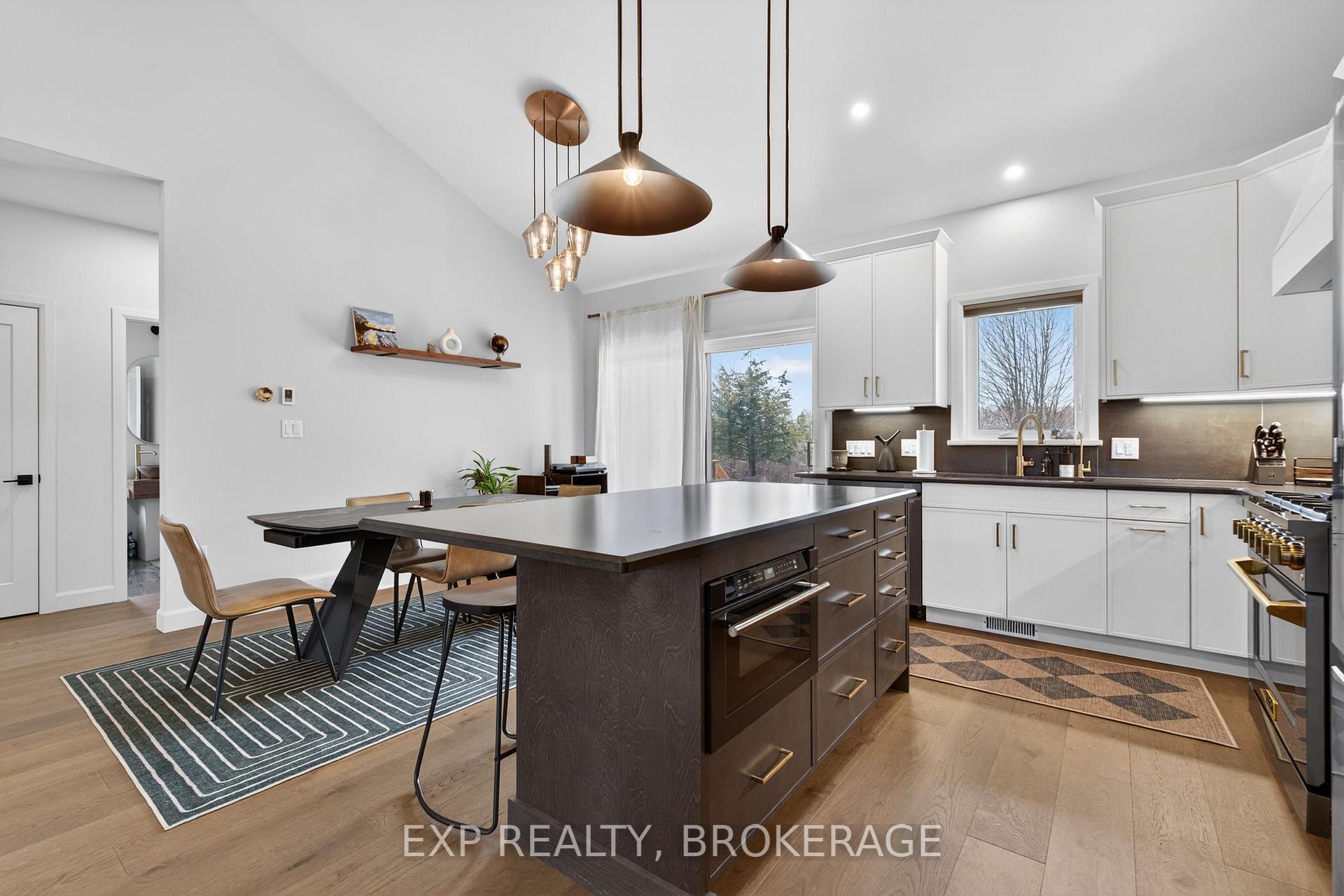 Photo 4 of 9304 Perth Road, Rideau Lakes, Rideau Lakes (North Crosby) Twp — HOMEH