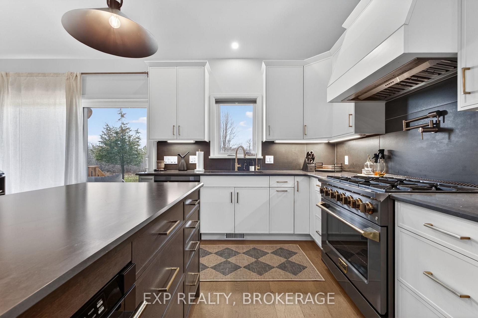 Photo 5 of 9304 Perth Road, Rideau Lakes, Rideau Lakes (North Crosby) Twp — HOMEH
