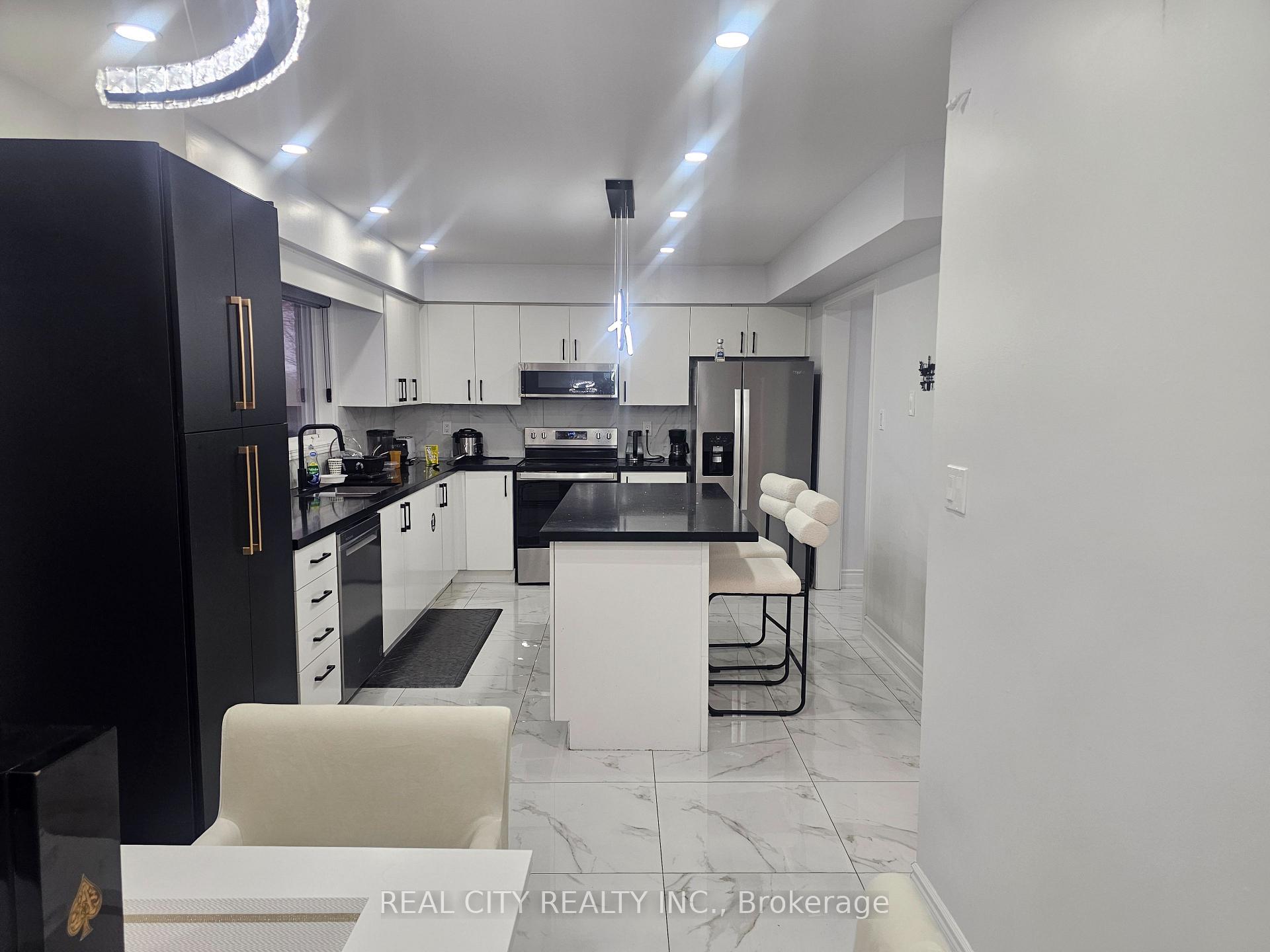 Photo 18 of 1680 Samuelson Circle, Mississauga, Meadowvale Village — HOMEH