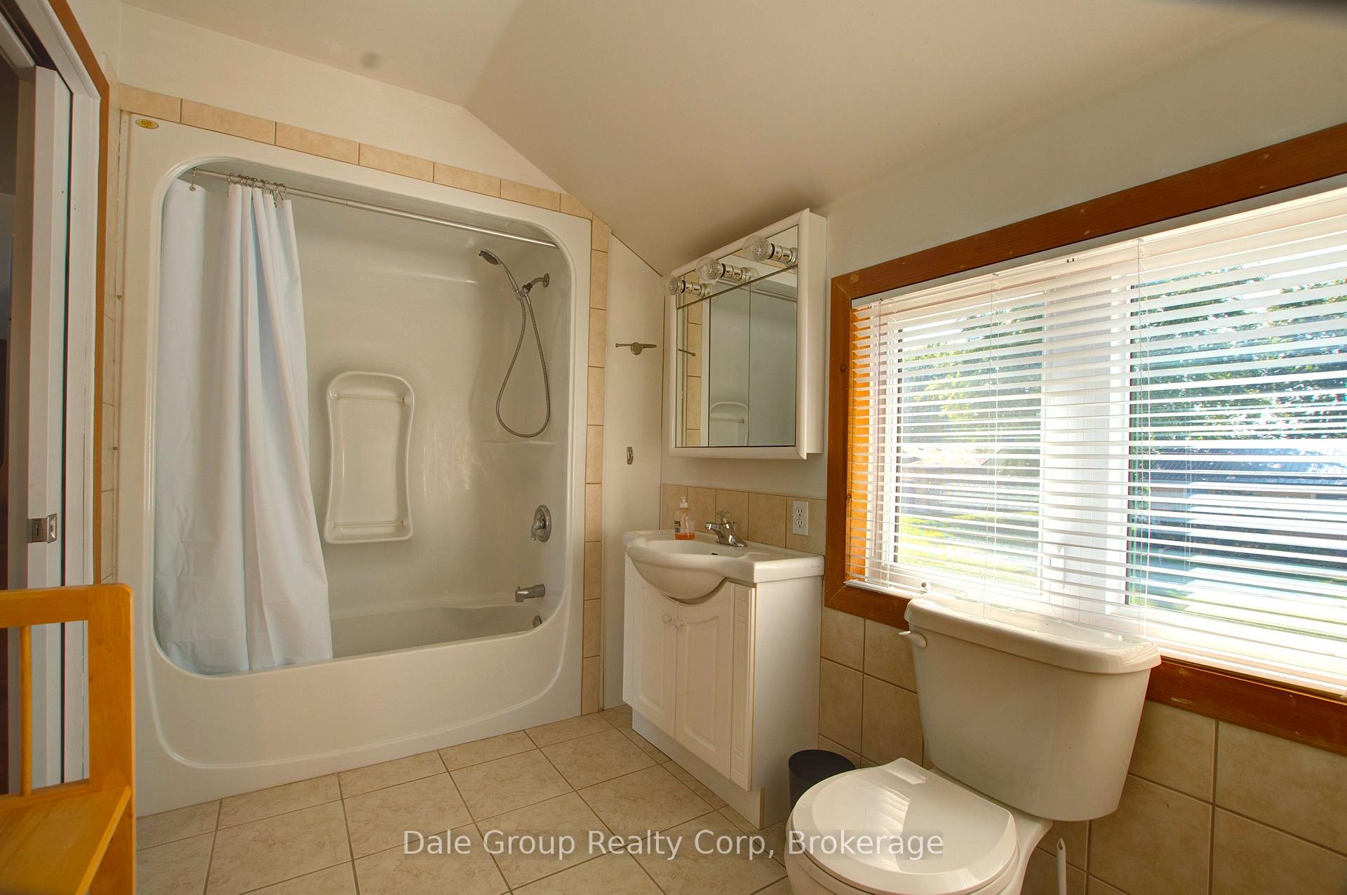 Photo 17 of 293 Albert Street, Central Huron, Clinton — HOMEH