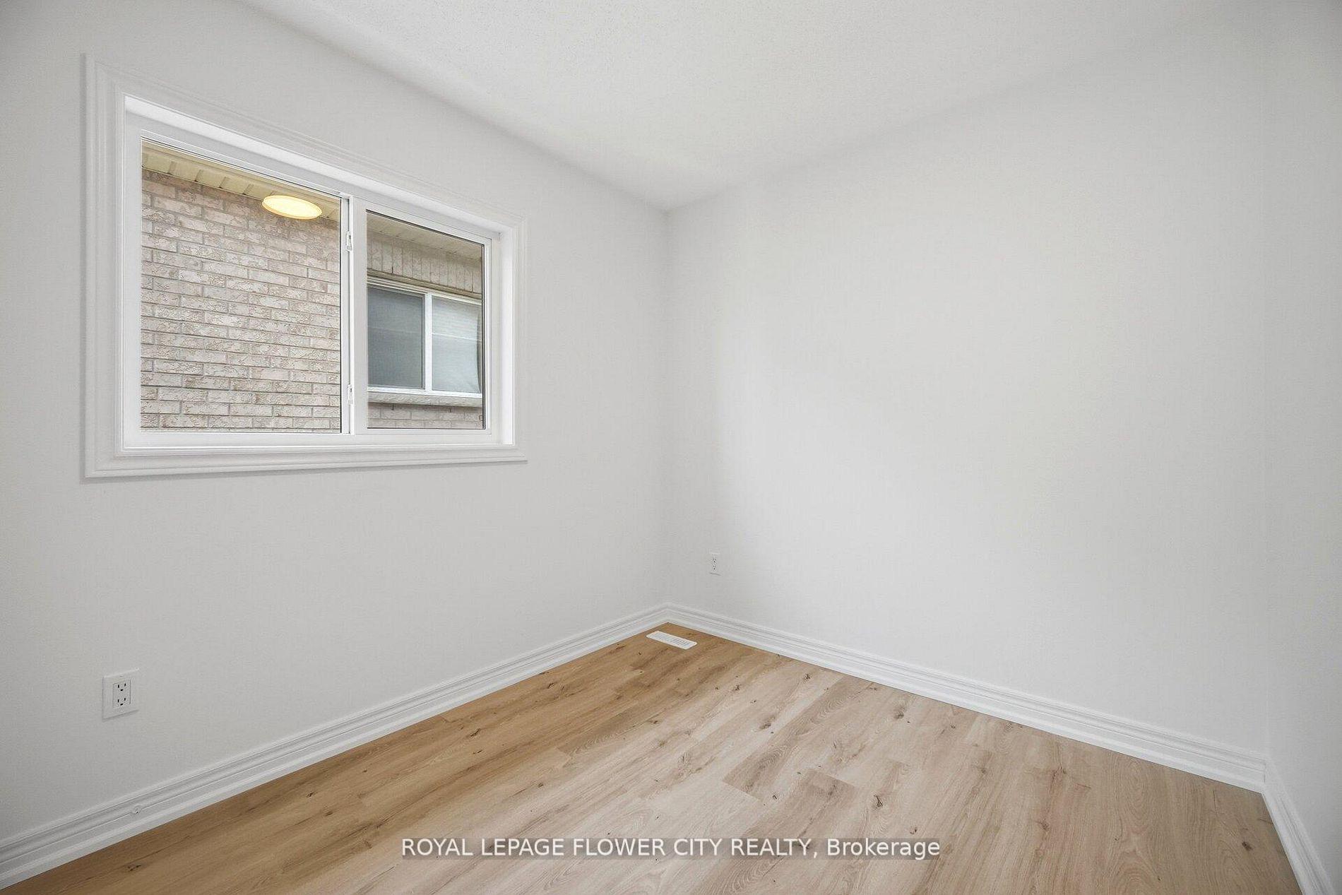 Photo 27 of 24 Martree Crescent, Brampton, Madoc — HOMEH
