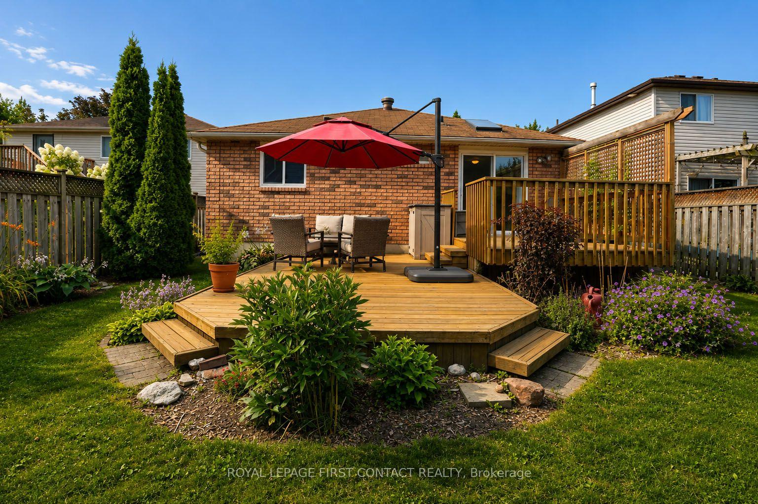 Photo 2 of 46 Jones Drive, Barrie, Grove East — HOMEH