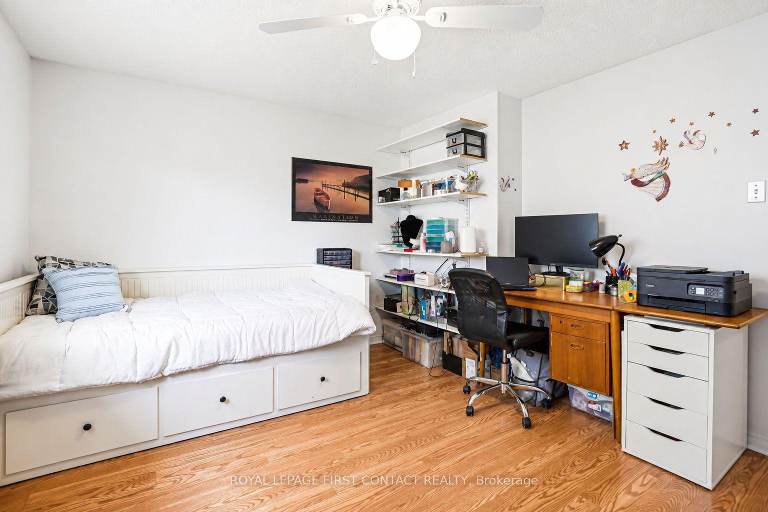 Photo 19 of 46 Jones Drive, Barrie, Grove East — HOMEH