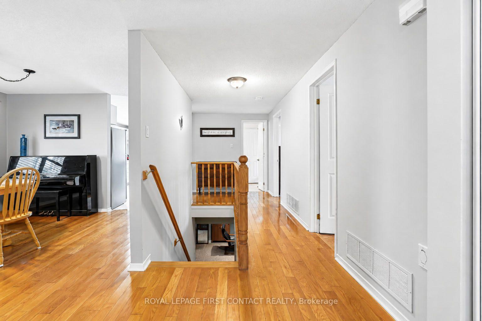 Photo 20 of 46 Jones Drive, Barrie, Grove East — HOMEH