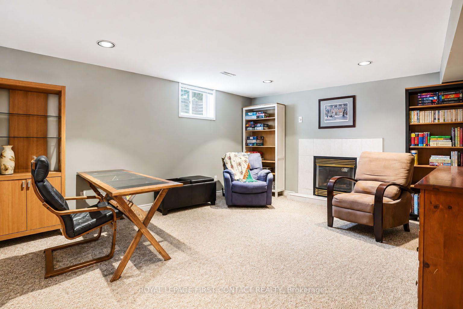 Photo 23 of 46 Jones Drive, Barrie, Grove East — HOMEH