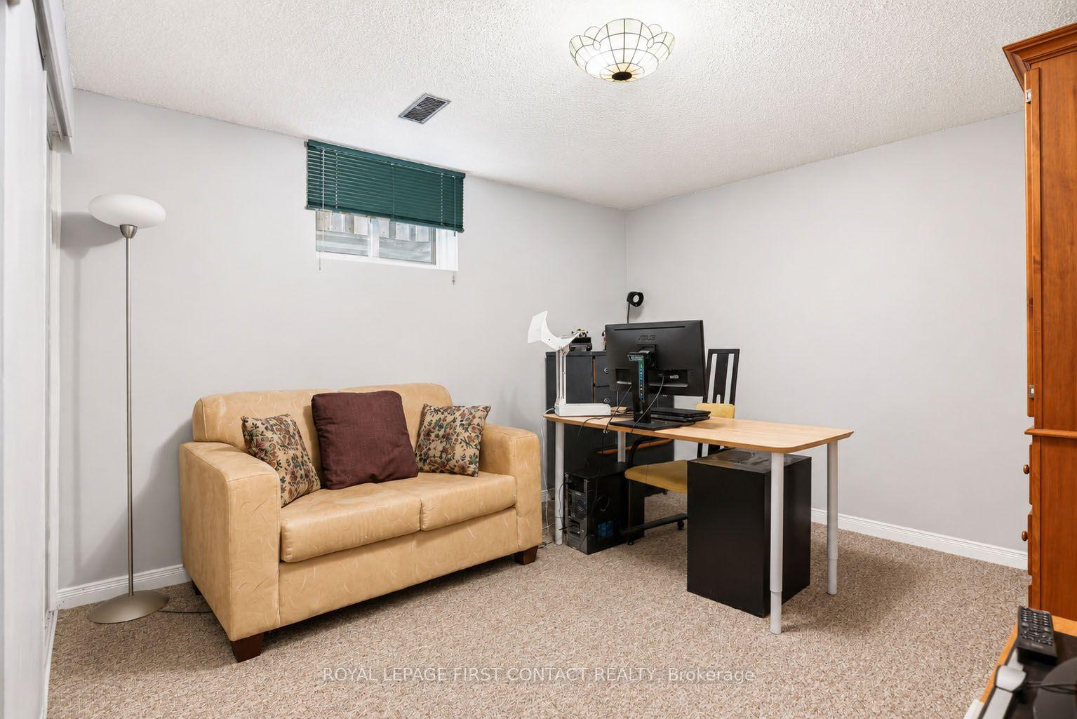 Photo 27 of 46 Jones Drive, Barrie, Grove East — HOMEH