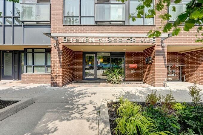Photo 5 of Unit 201, 11 Superior Avenue, Etobicoke, Mimico — HOMEH