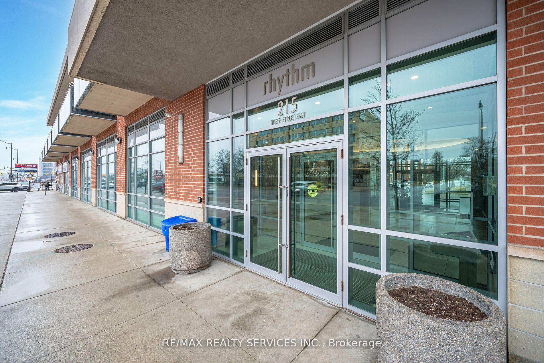 Photo 3 of Unit 2009, 215 Queen Street E, Brampton, Queen Street Corridor — HOMEH