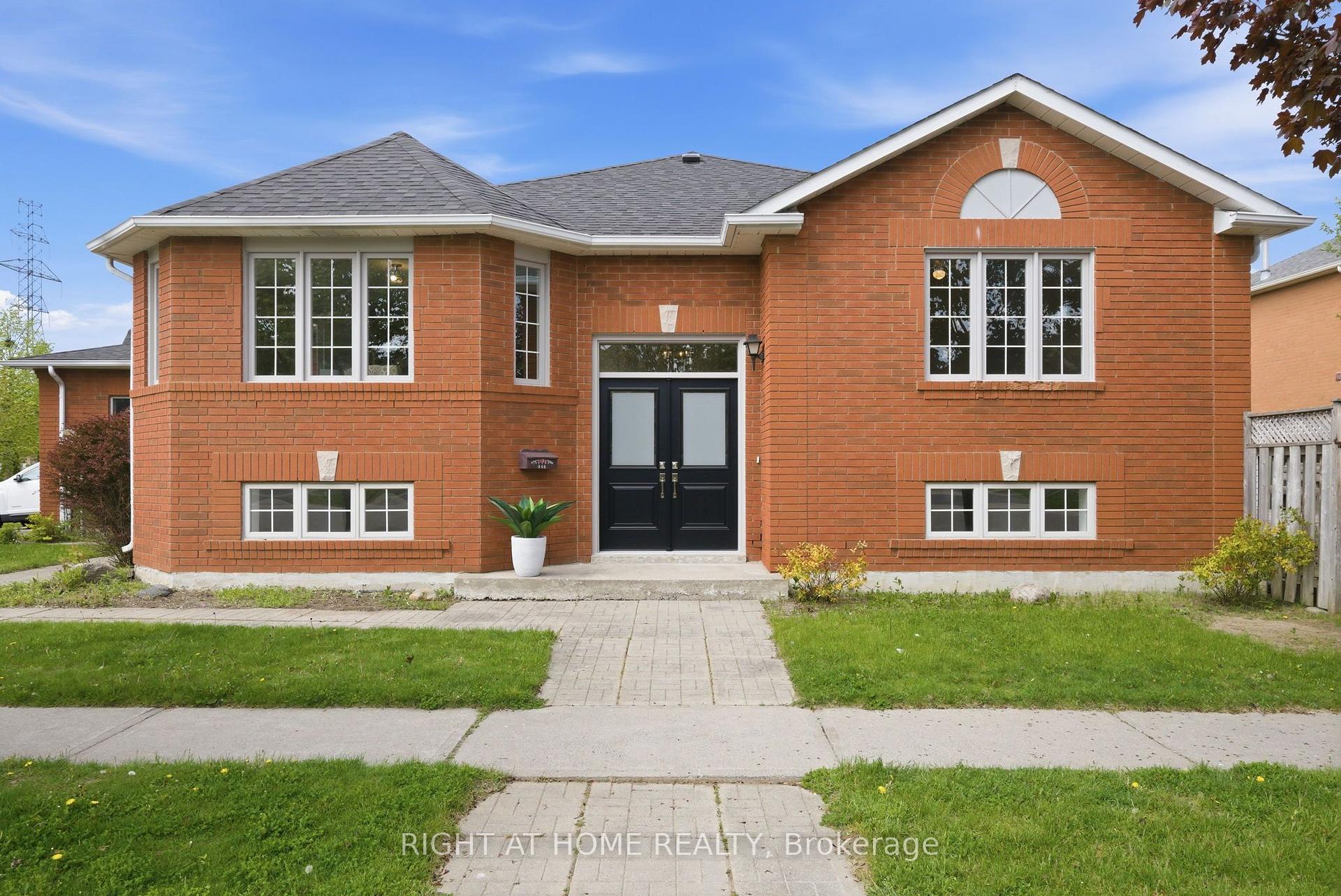 Photo 1 of 446 Stonegate Avenue, Oshawa, Samac — HOMEH
