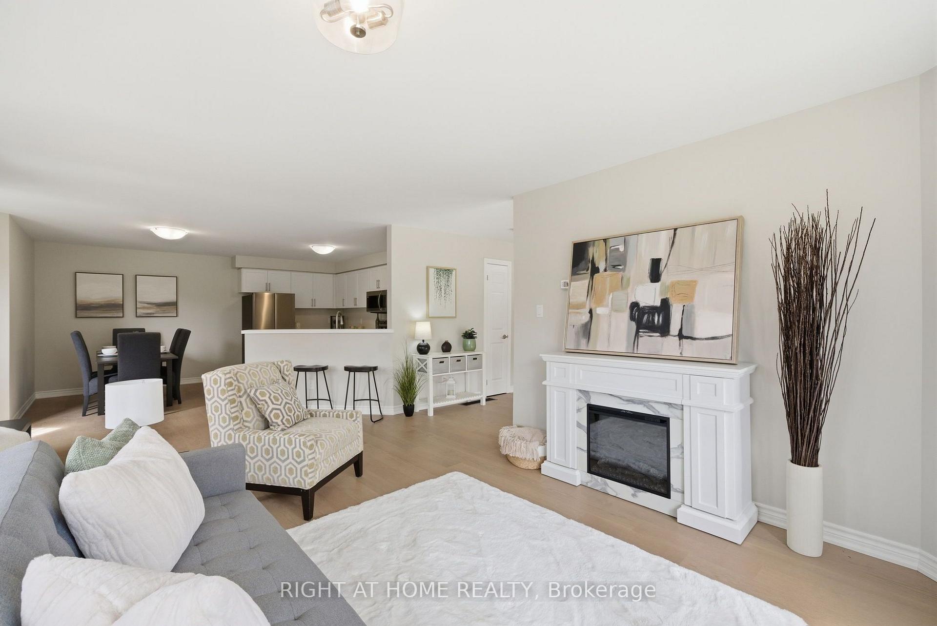 Photo 5 of 446 Stonegate Avenue, Oshawa, Samac — HOMEH
