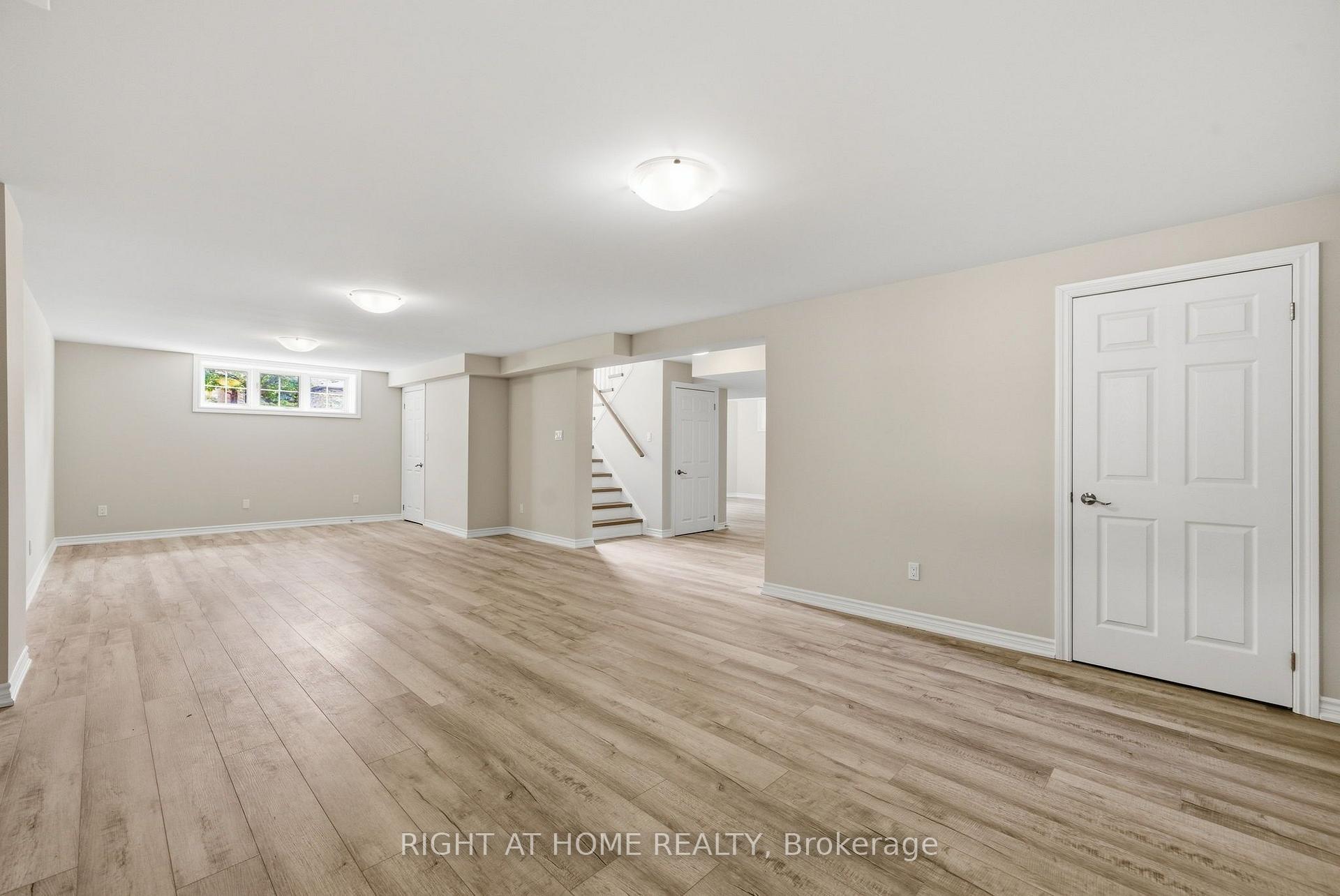 Photo 26 of 446 Stonegate Avenue, Oshawa, Samac — HOMEH