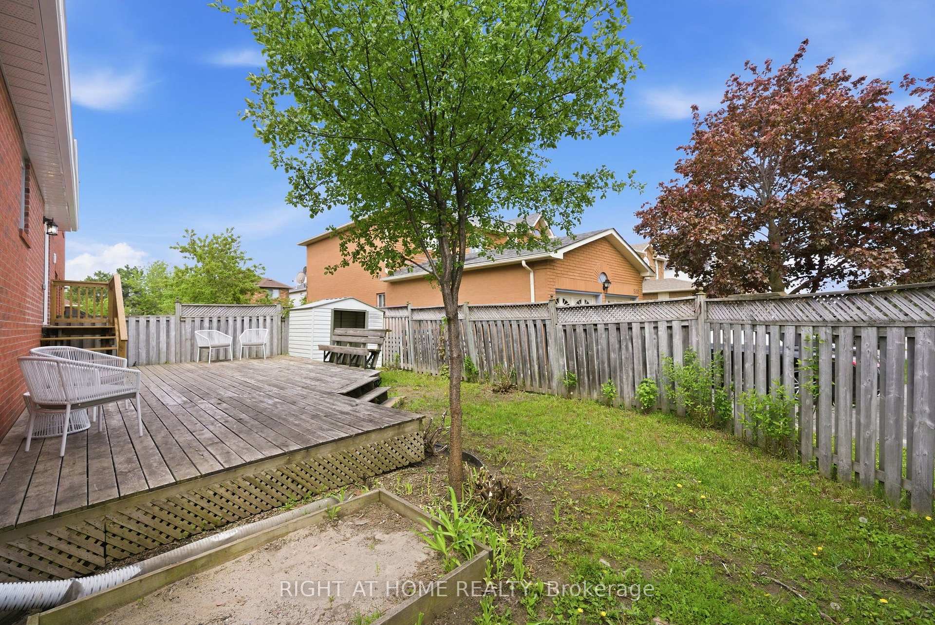 Photo 27 of 446 Stonegate Avenue, Oshawa, Samac — HOMEH