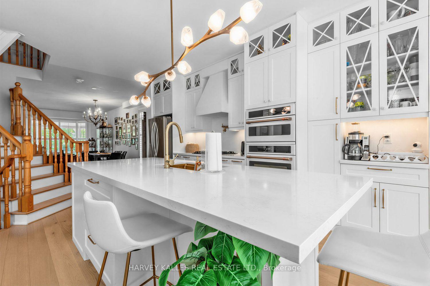 Photo 22 of 39 Chardonnay Drive, Vaughan, Patterson — HOMEH
