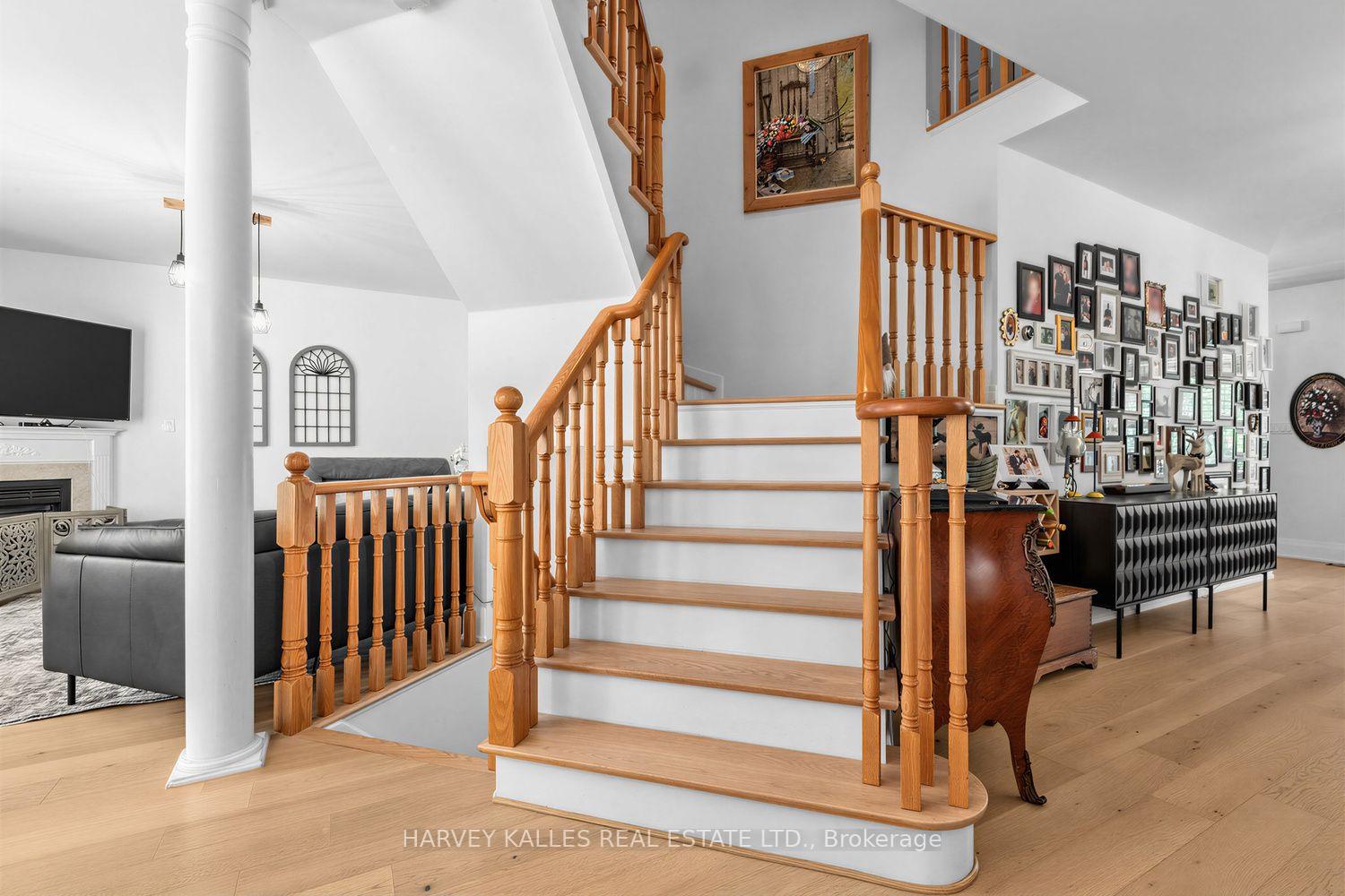 Photo 28 of 39 Chardonnay Drive, Vaughan, Patterson — HOMEH
