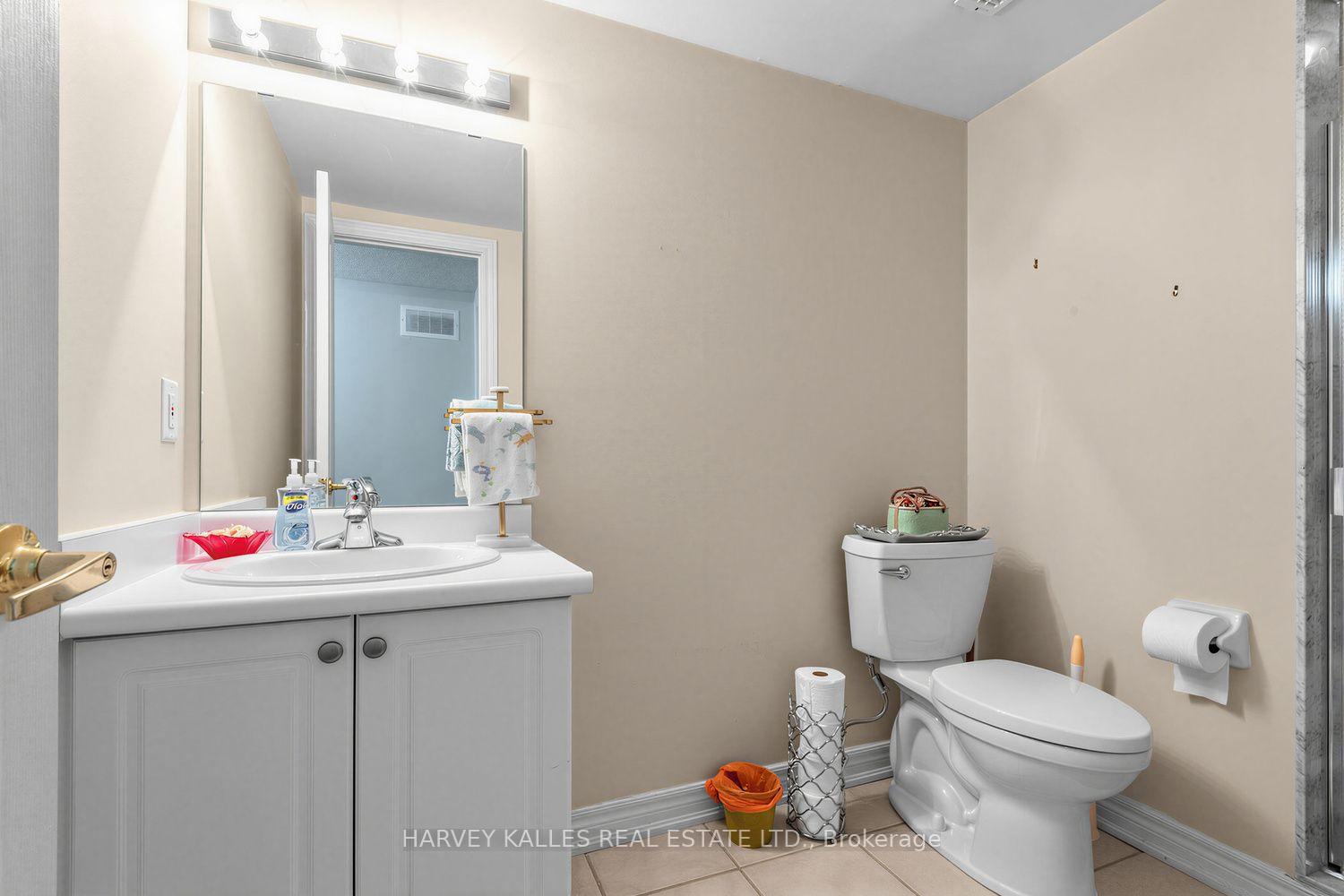 Photo 31 of 39 Chardonnay Drive, Vaughan, Patterson — HOMEH
