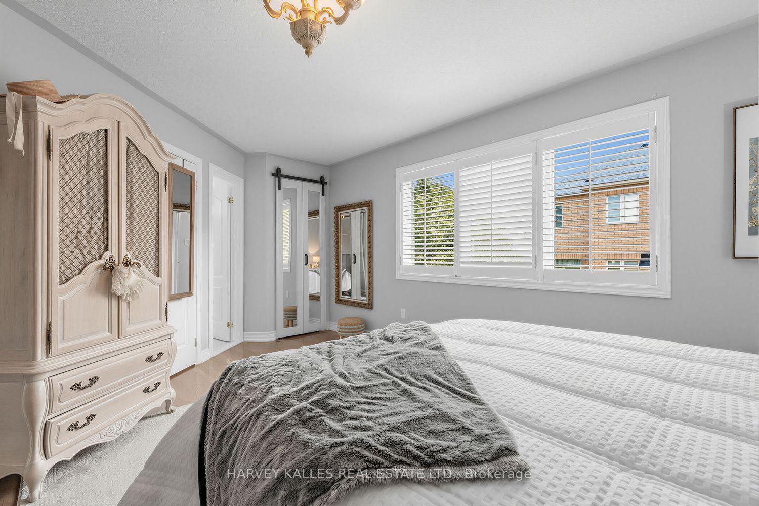 Photo 35 of 39 Chardonnay Drive, Vaughan, Patterson — HOMEH