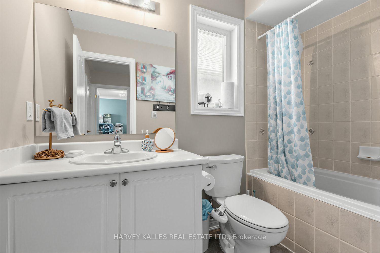 Photo 43 of 39 Chardonnay Drive, Vaughan, Patterson — HOMEH