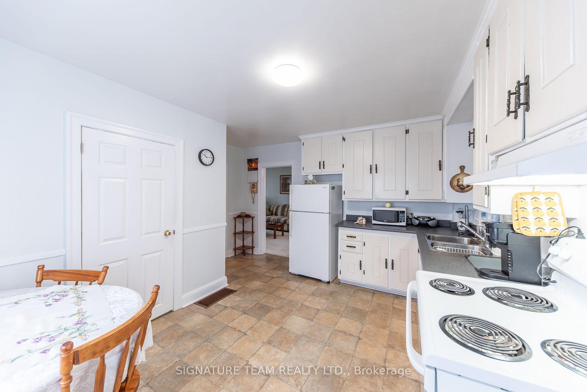 Photo 12 of 259 Peter Street, Pembroke, Pembroke — HOMEH