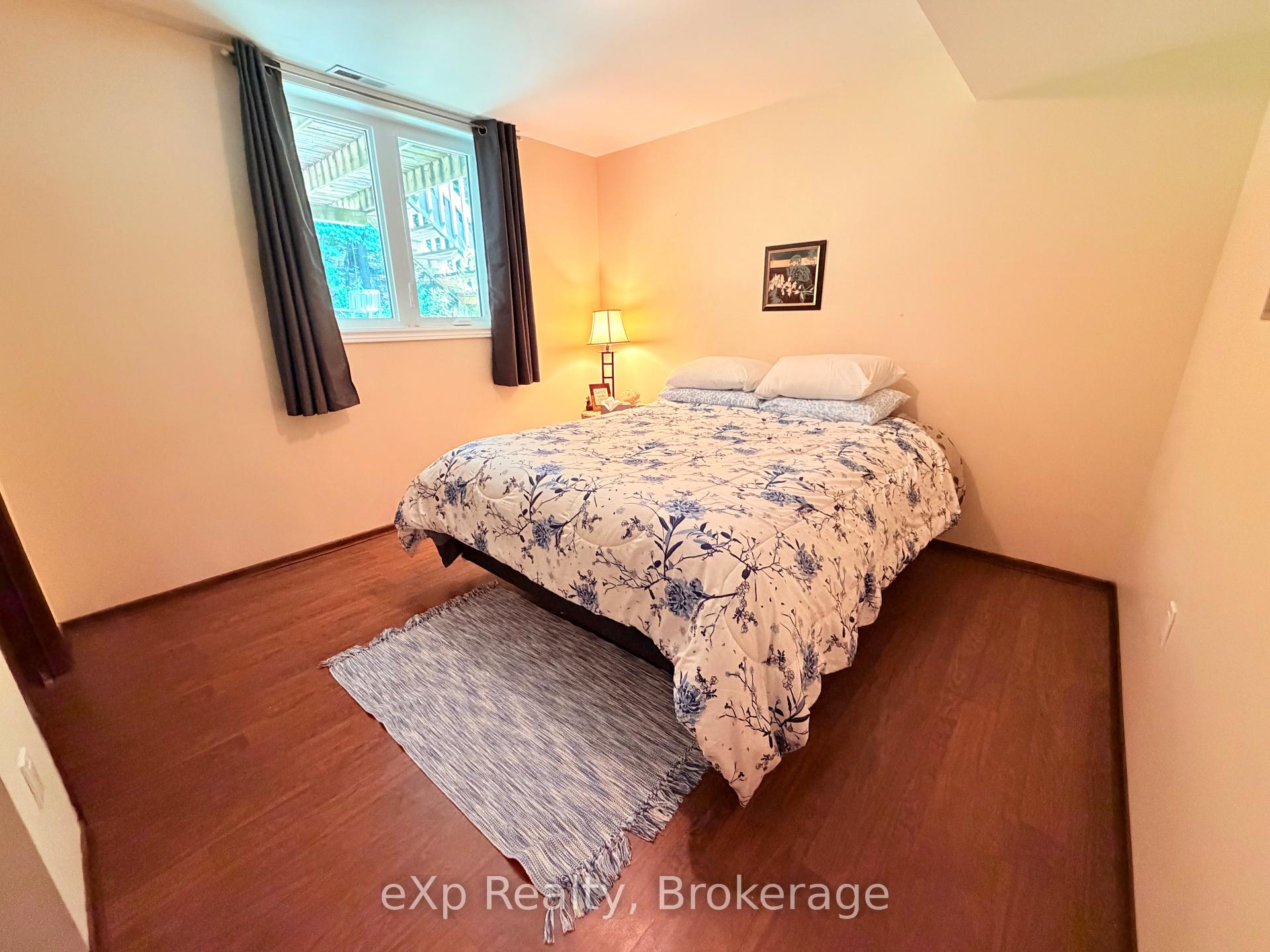 Photo 29 of 55 Wilshier Boulevard, Bracebridge, Macaulay — HOMEH